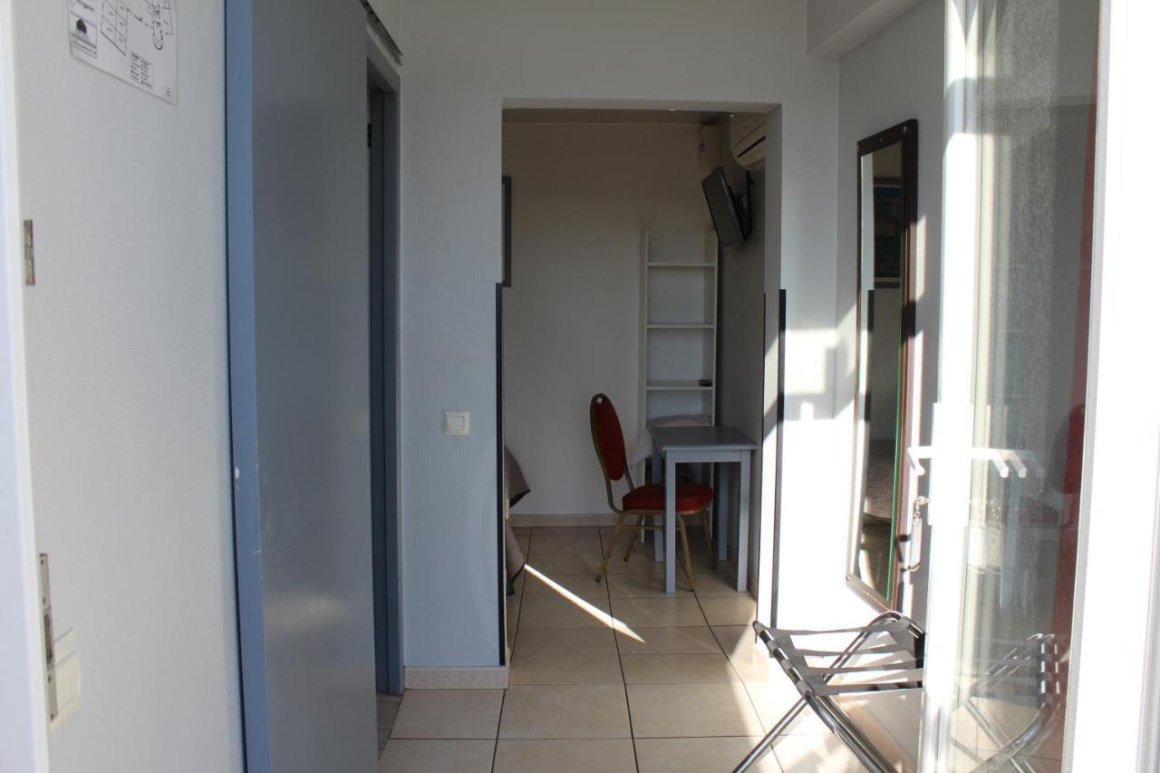 Hotel L'Hacienda Martigues Kültér fotó