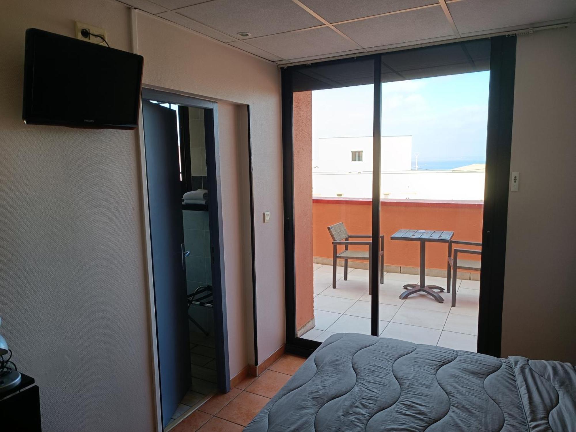 Hotel L'Hacienda Martigues Kültér fotó