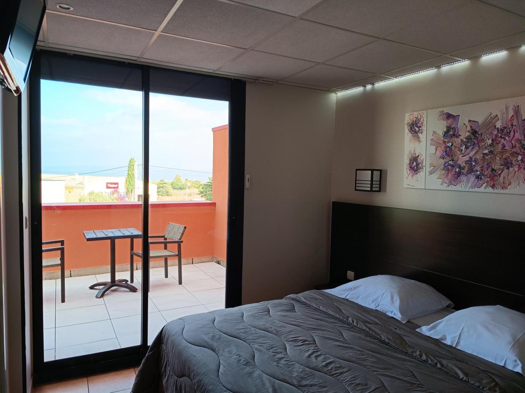 Hotel L'Hacienda Martigues Kültér fotó