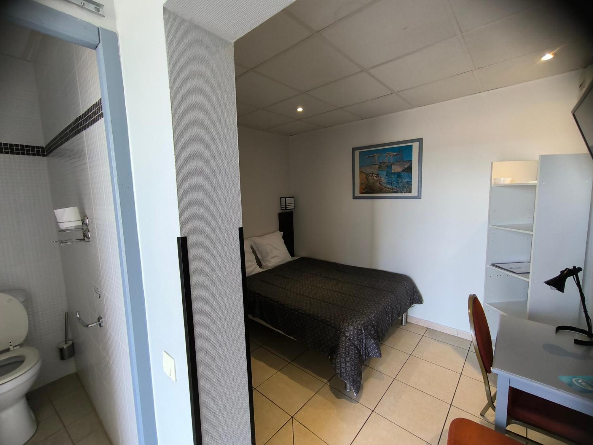 Hotel L'Hacienda Martigues Kültér fotó
