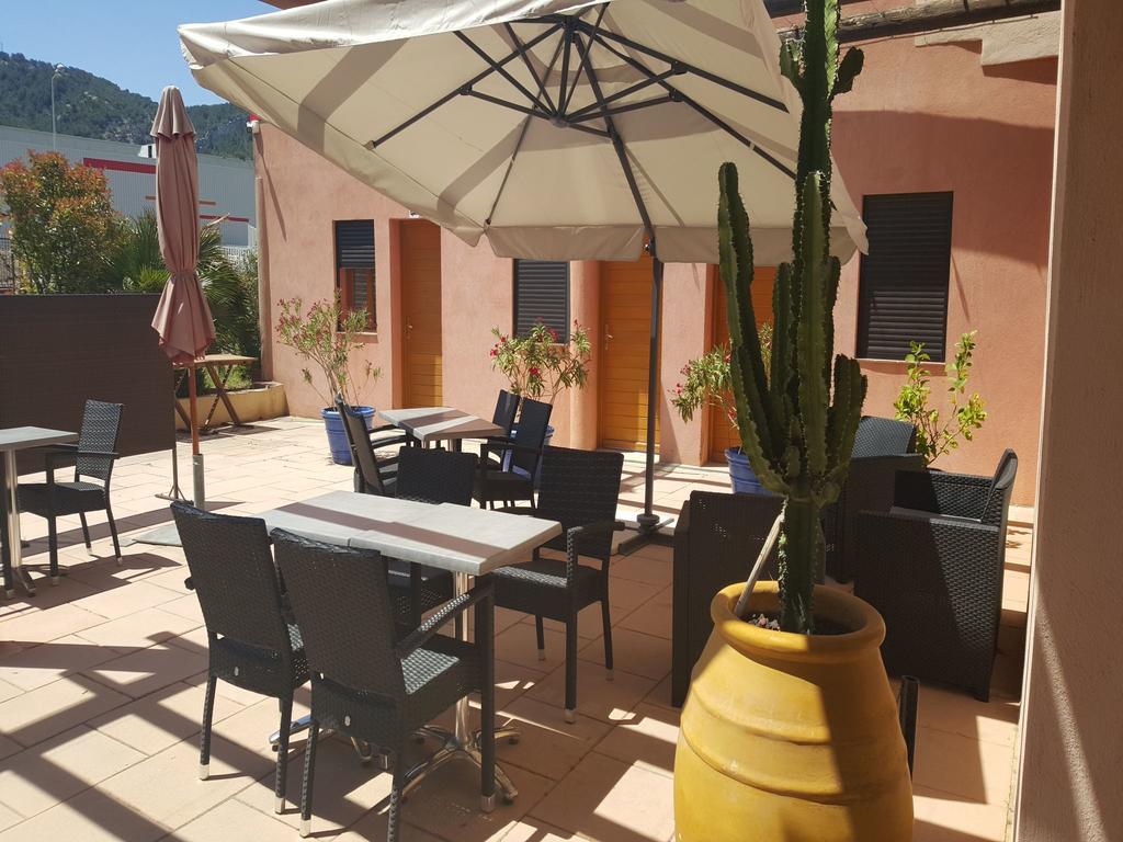 Hotel L'Hacienda Martigues Kültér fotó